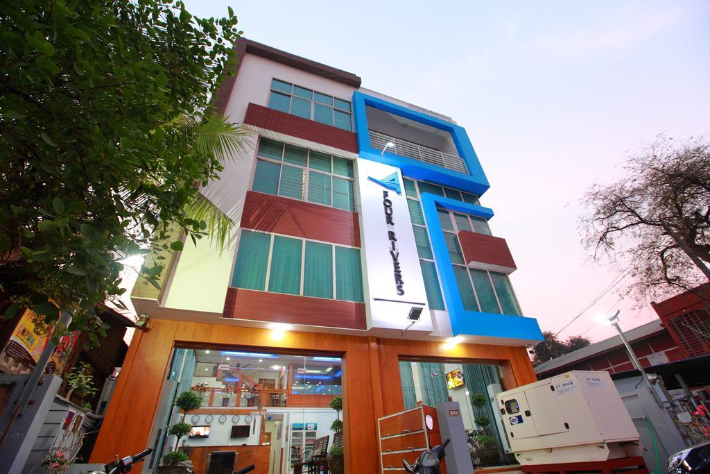 Four Rivers B&B Mandalay Luaran gambar