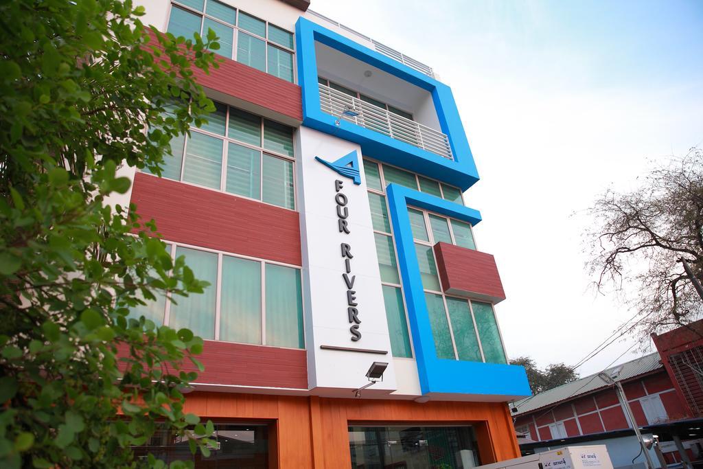 Four Rivers B&B Mandalay Luaran gambar